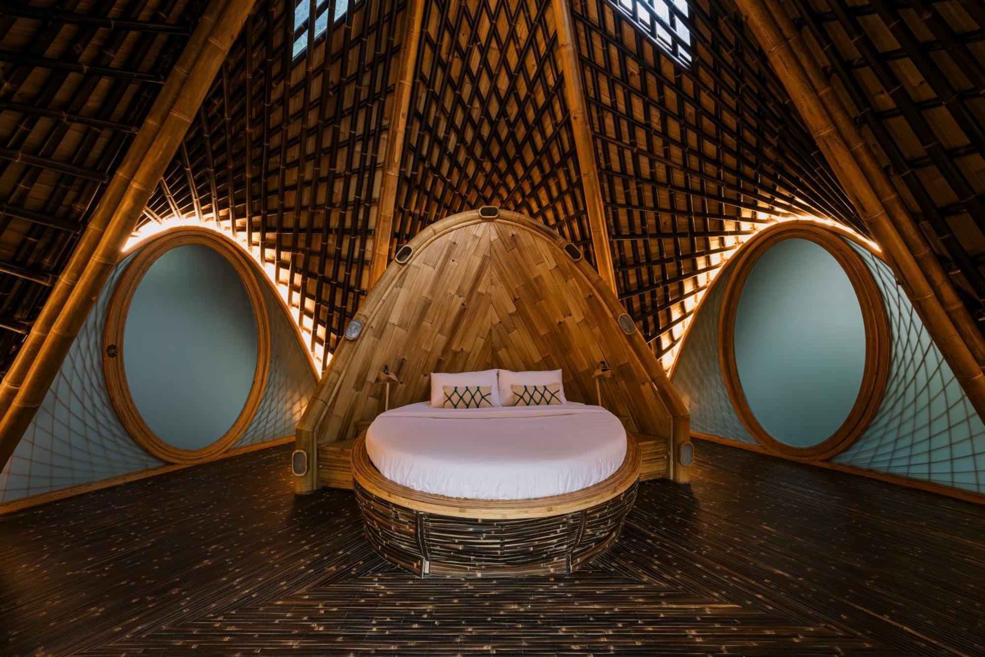 Hotel Suenyo Eco Retreat à Selemadeg Extérieur photo