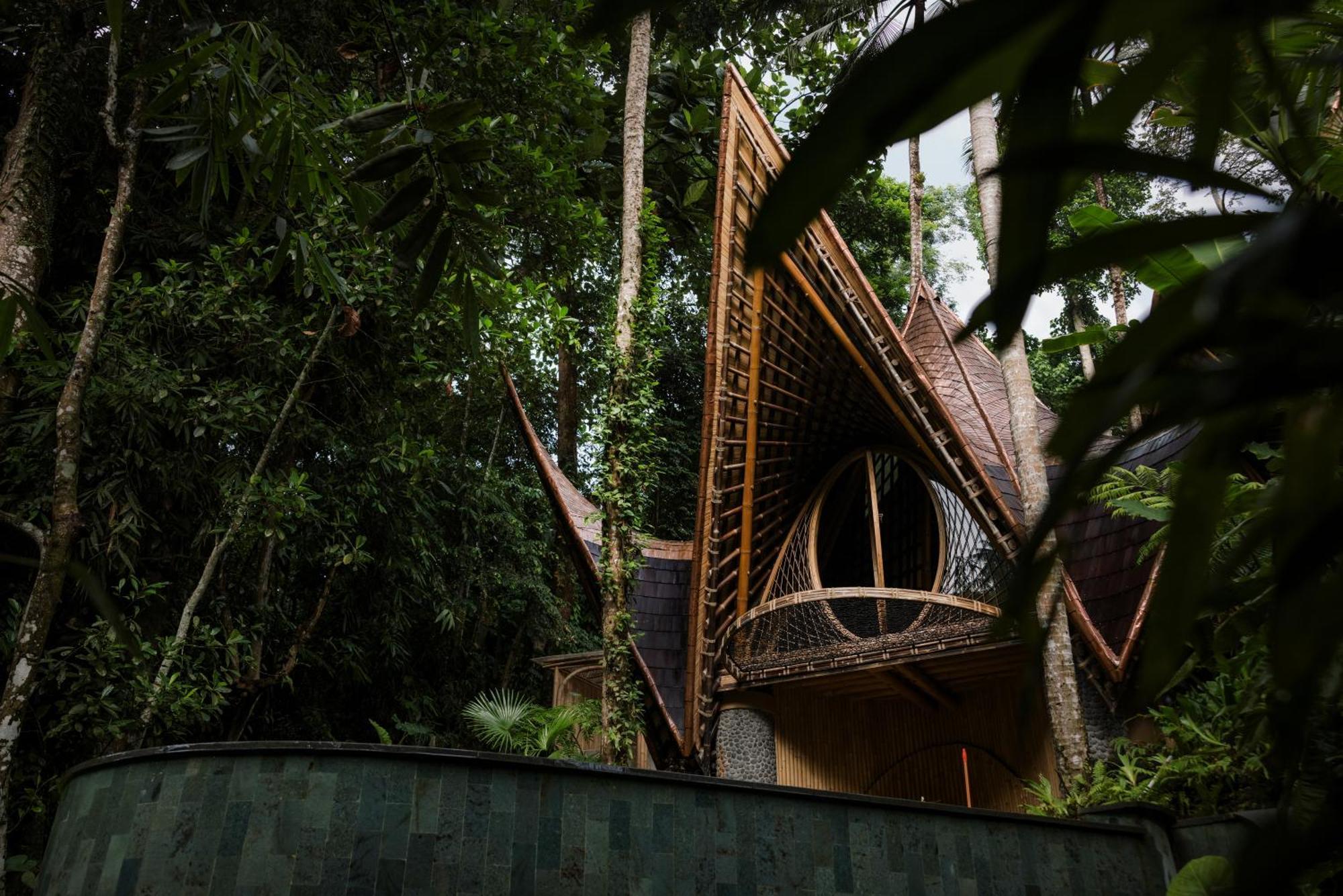 Hotel Suenyo Eco Retreat à Selemadeg Extérieur photo