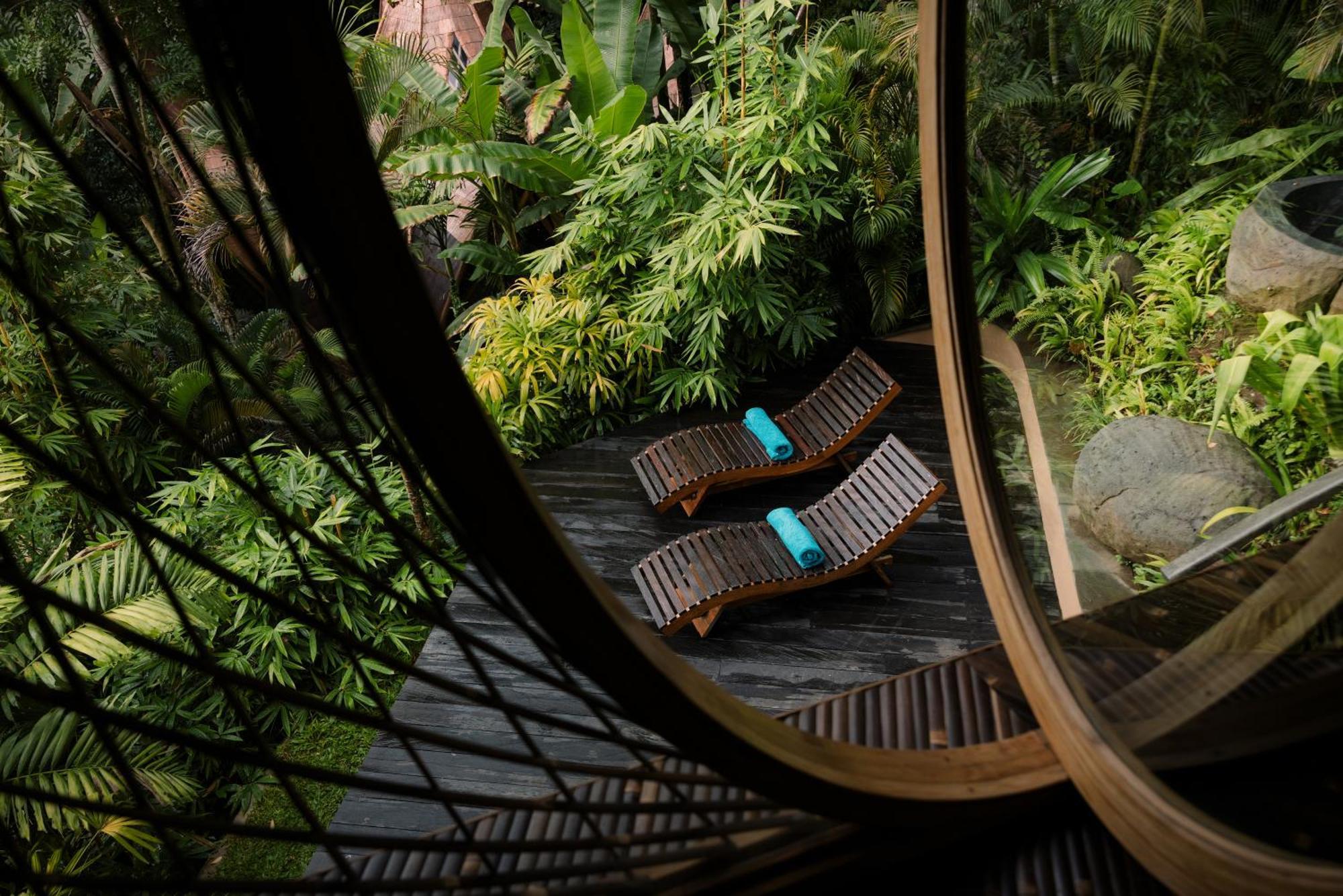 Hotel Suenyo Eco Retreat à Selemadeg Extérieur photo